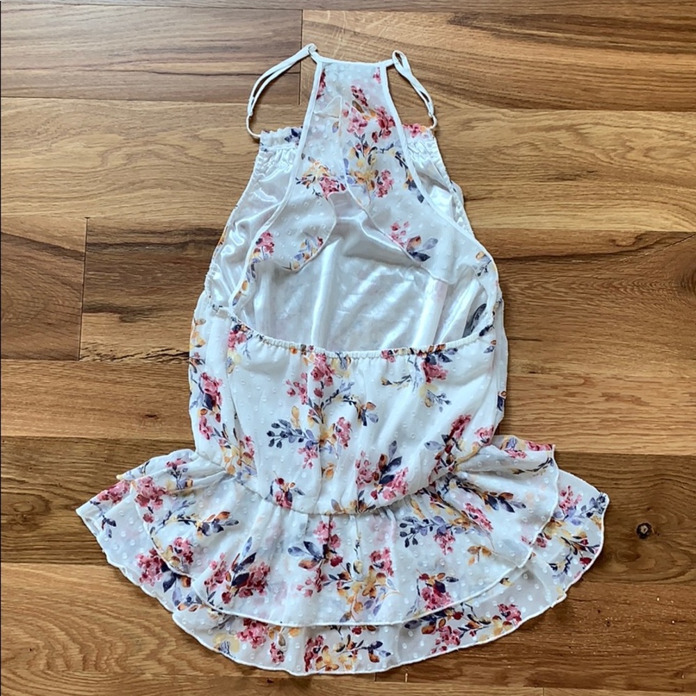 Floral Top - Picture 2 of 2